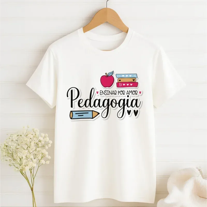 Camiseta Ensinar por Amor Pedagogia